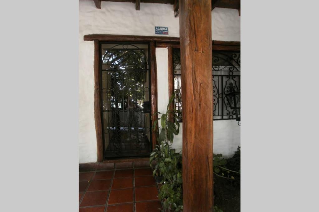 Casa Colonial En Salta Nueva Y Antigua Apartment Bagian luar foto
